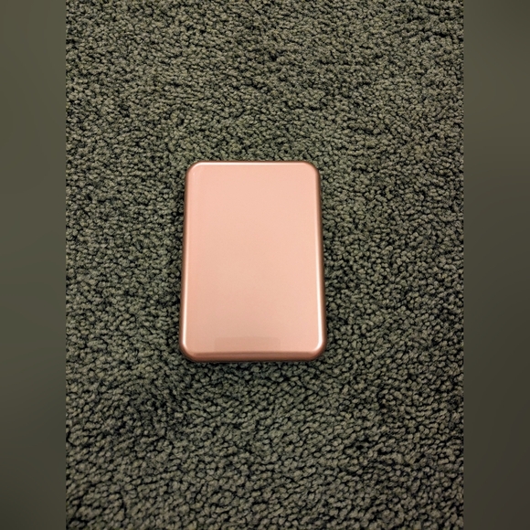 Rose Gold Canon Ivy Bluetooth Mini Photo Printer AND Photo Papers - Picture 3 of 4